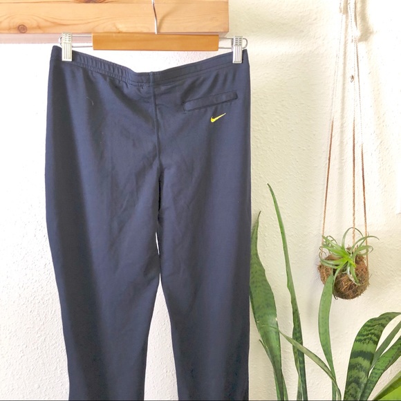 Nike Dry Fit joggers - Picture 4 of 8